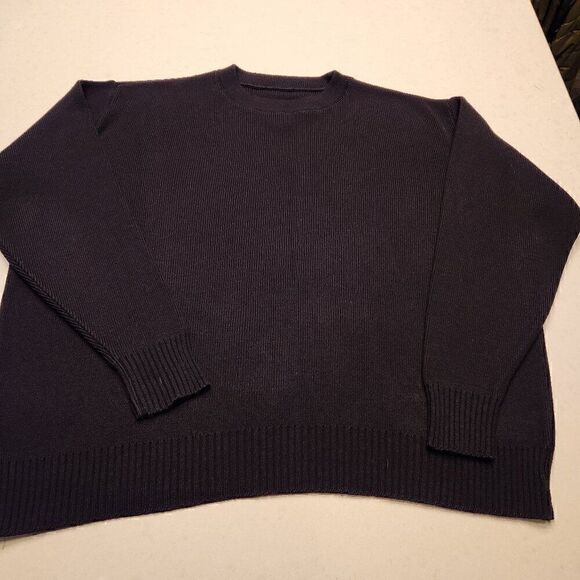 Filson Crewneck weekender sweater. Size XL.